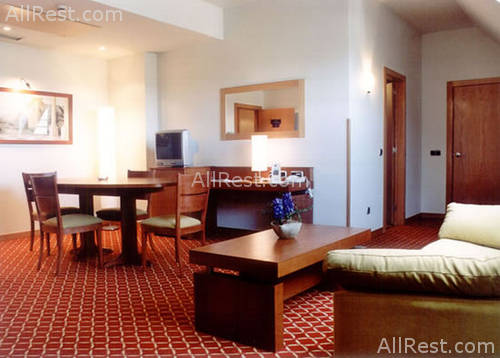 Tryp Leon 3
